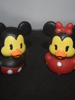 Disney Duckalooz Mickey & Minnie Mouse Rubber Duck Set - 3" Collectibles